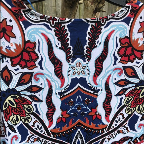 Colorful beautiful dress - Picture 2 of 5